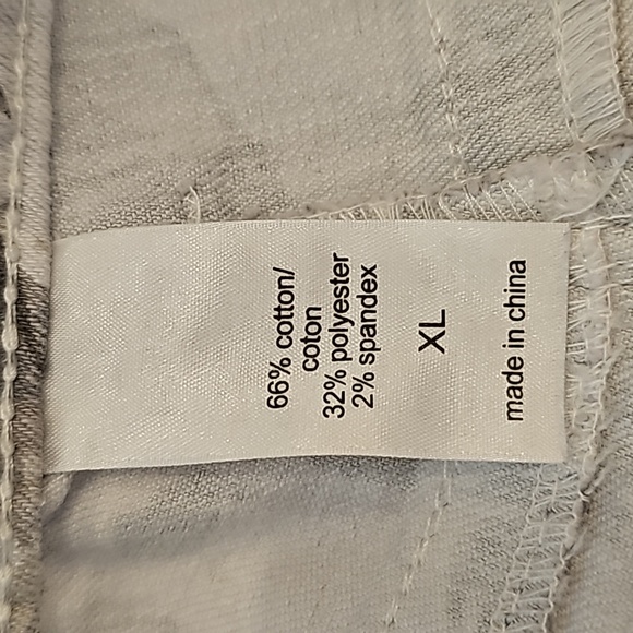 Maurices Flowered Jeans - Picture 5 of 11